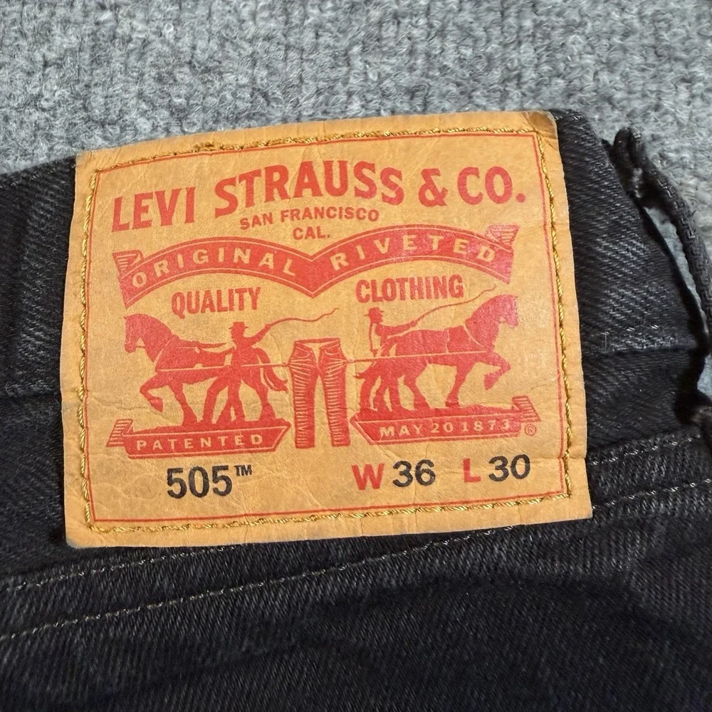 Levis 505 Straight Fit Black Denim Jeans Mens 36x30 Casual Pants 100% Cotton